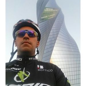 Meet your Posher, Cesar